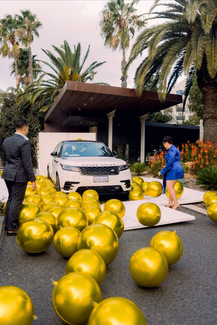 GRAND REVEAL GRAND REVEAL